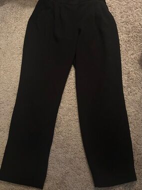 Babaton Cropped Woman’s Pants in Black | Size 4